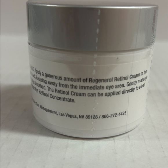 Consult Beaute Retinol Cream - Picture 6 of 9